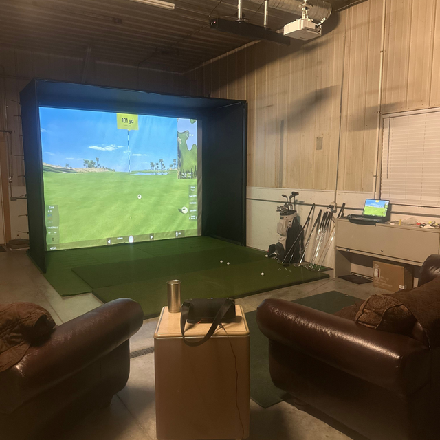 Galaxy Ceiling Mounted Launch Monitor