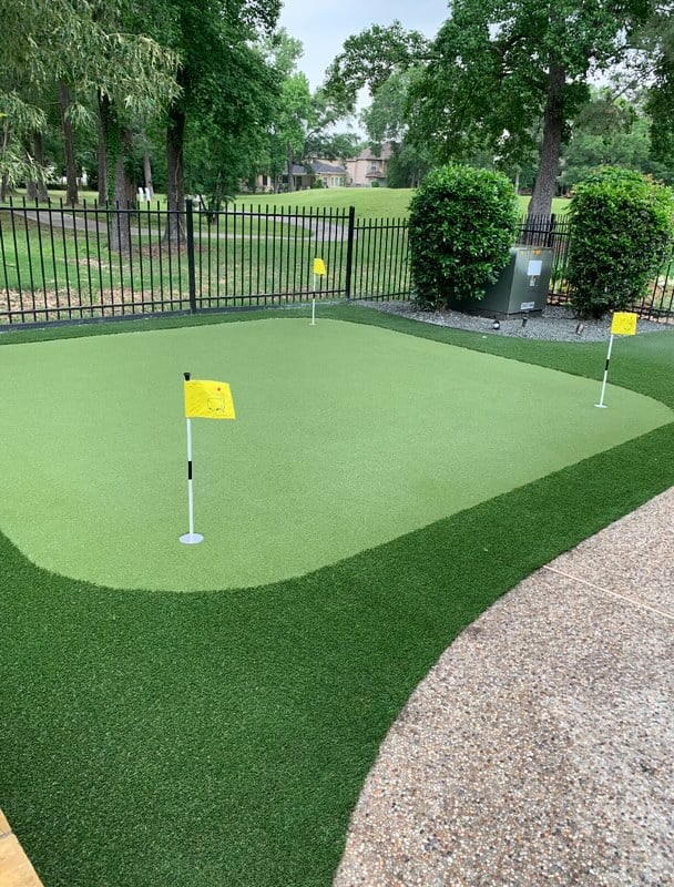 Big Moss Commander 251 putting turf freight sizes