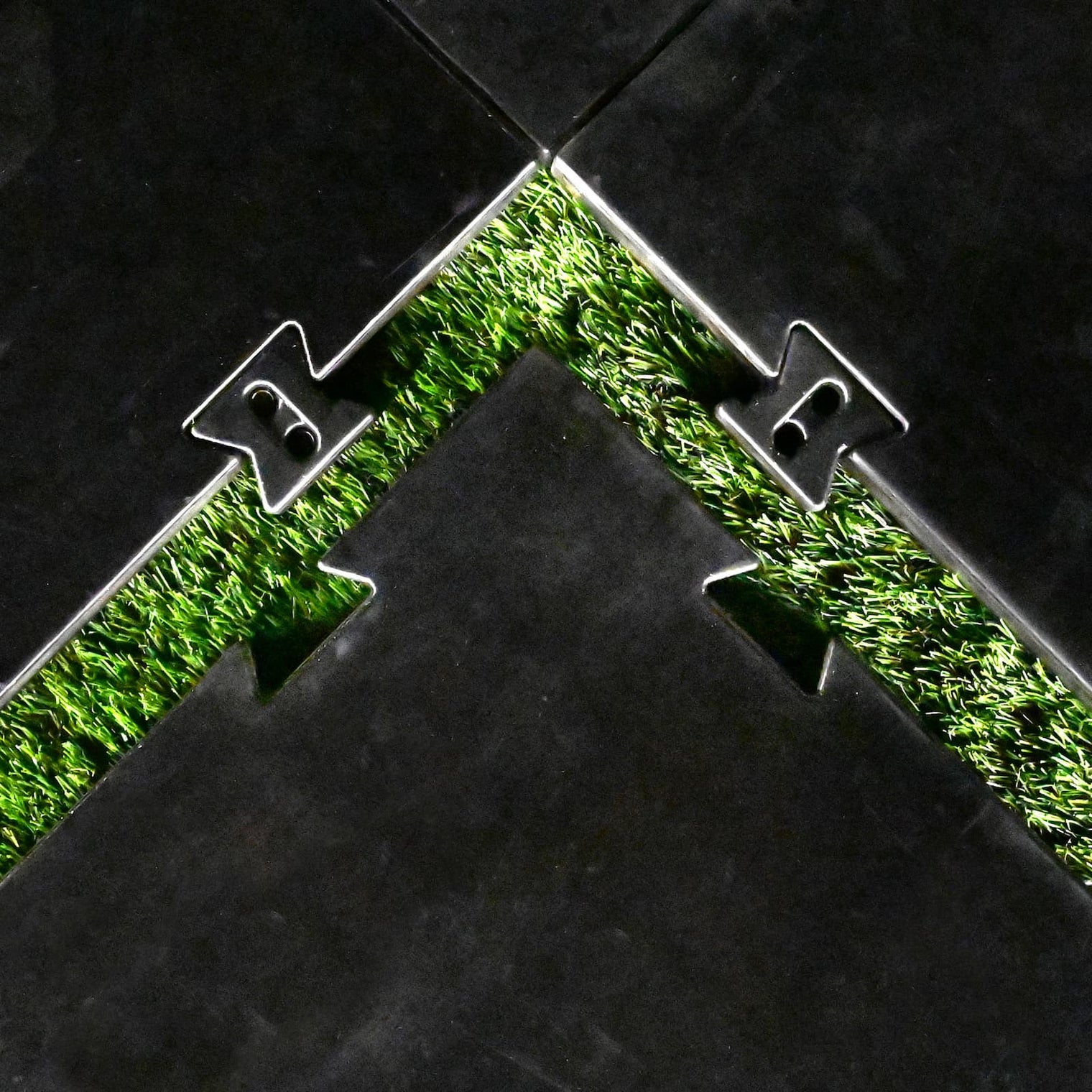 Carl's HotShot Golf Mat No-Slip Base